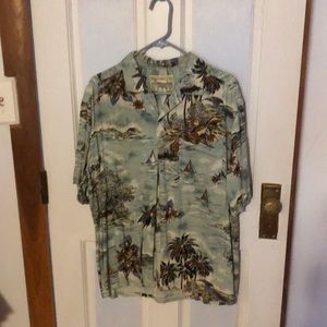 Men’s Hawaiian shirt